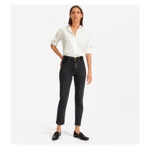 EVERLANE Cheeky Straight Jean in Washed Black